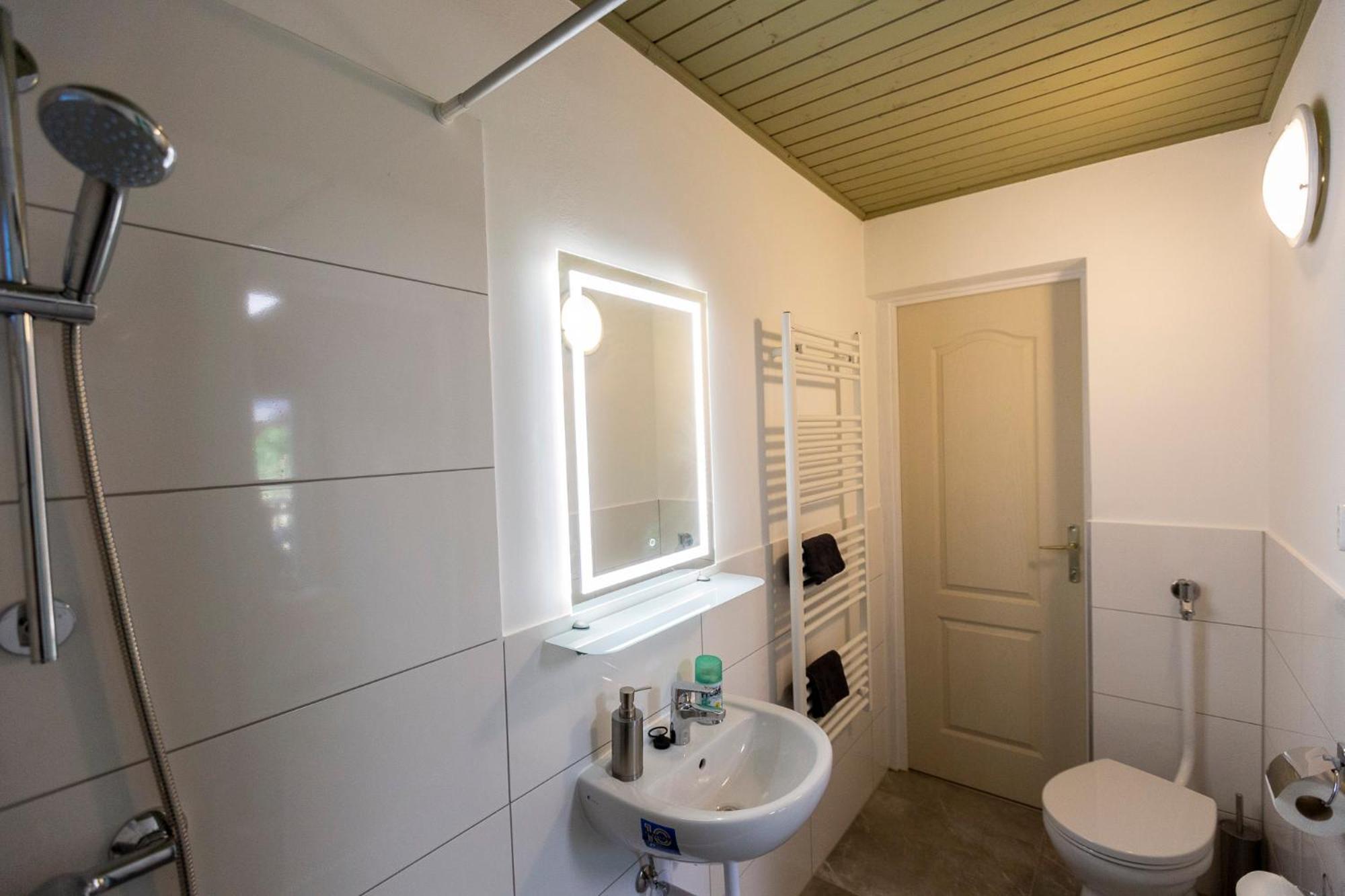Park Apartman Sarrod Exteriör bild